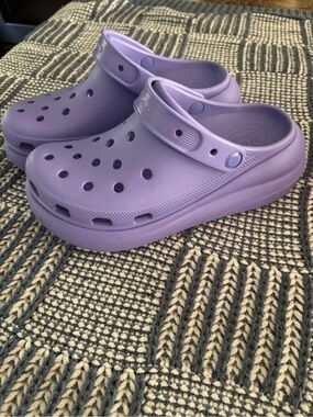 Crocs Classic Crush Clogs Shoes Purple Womens 9 Men 7 Lilac Comfort Great Cond